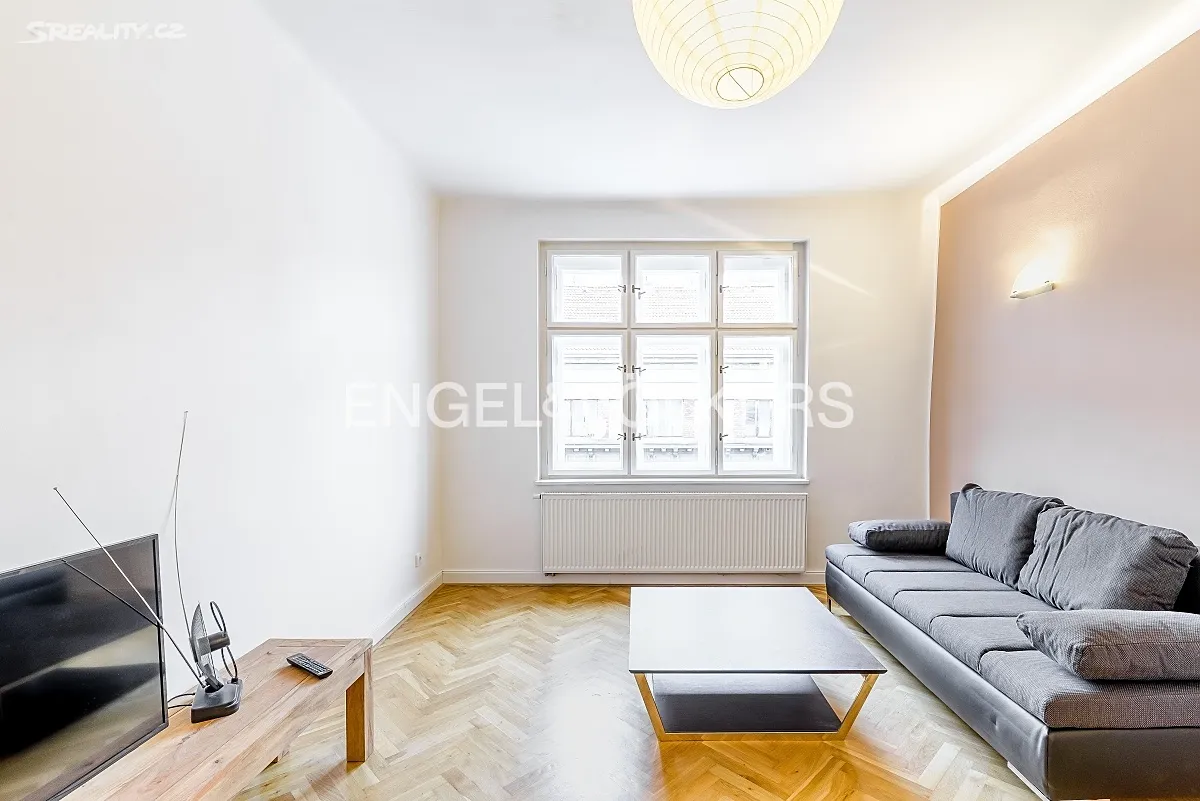 Pronájem bytu 2+1 65 m², Praha