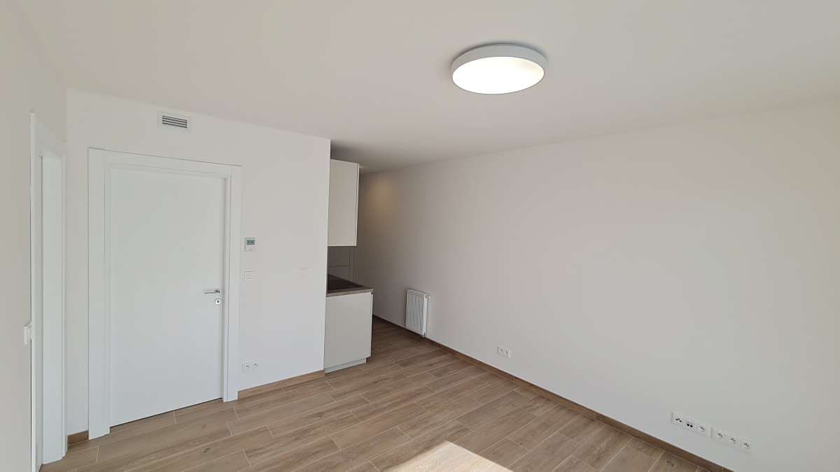 Pronájem bytu 2+kk 48 m² – fotografie 5