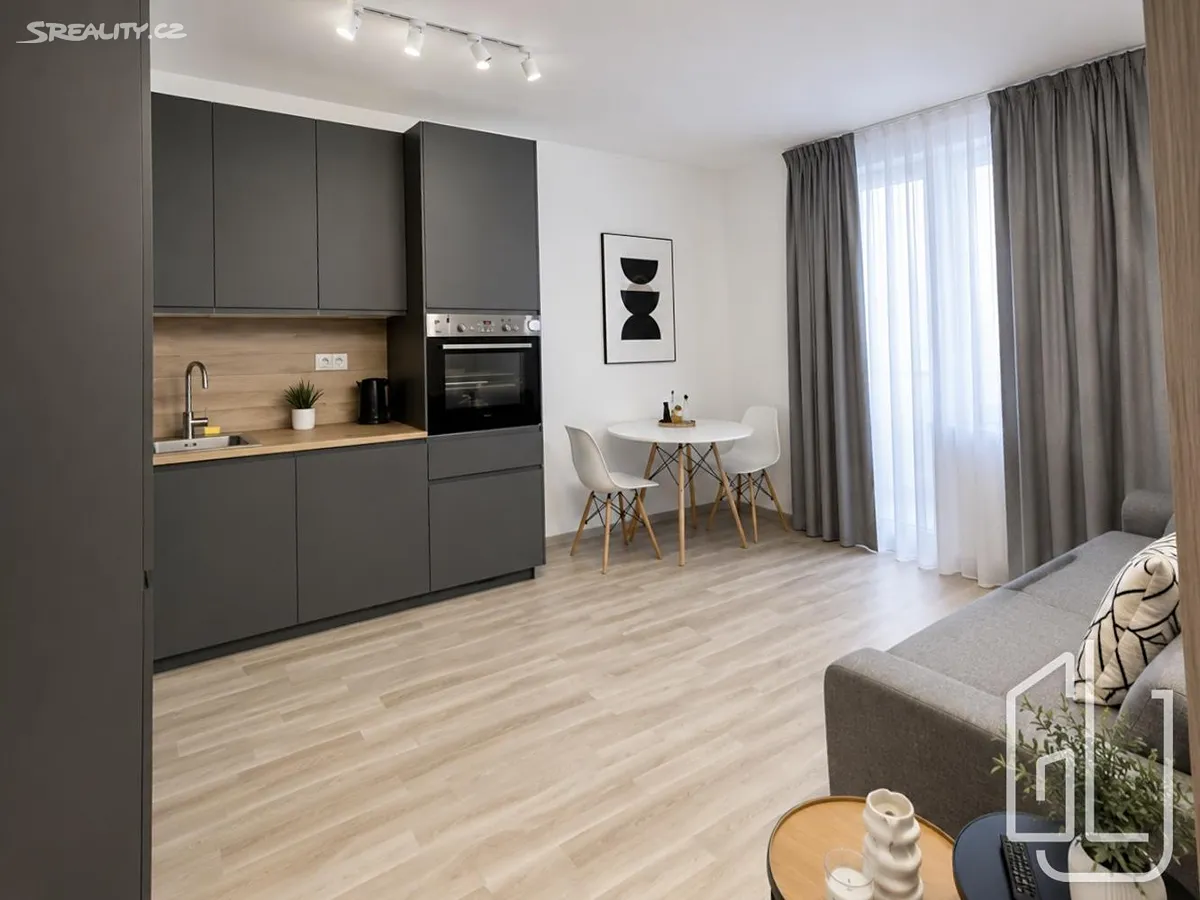Pronájem bytu 3+kk 62 m², Praha