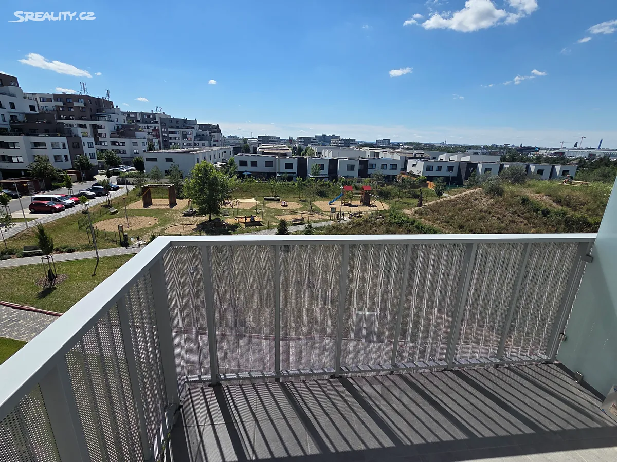 Pronájem bytu 2+kk 40 m² – další