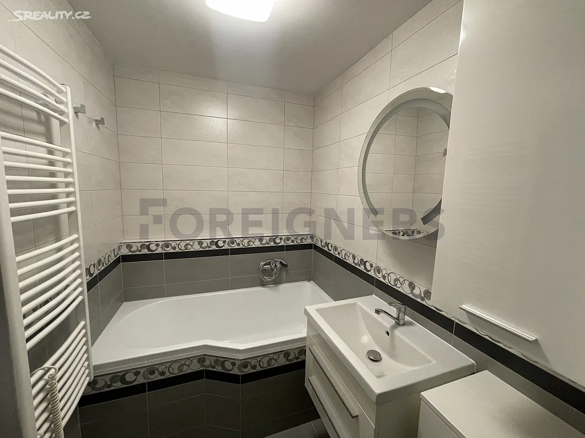 Pronájem bytu 3+1 68 m² – pohled 4
