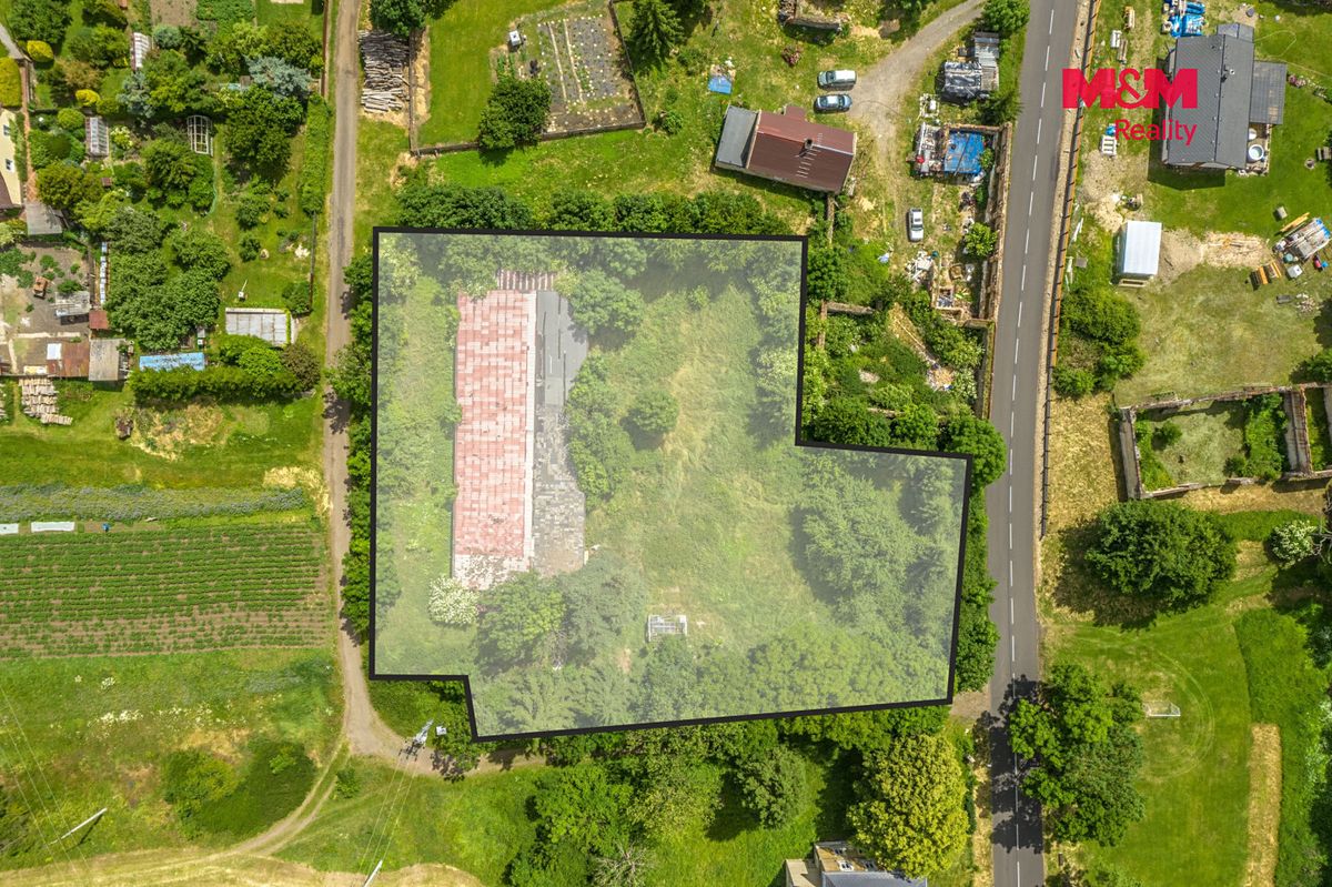 Prodej rodinného domu 300 m², pozemek 3040 m² – fotografie 3