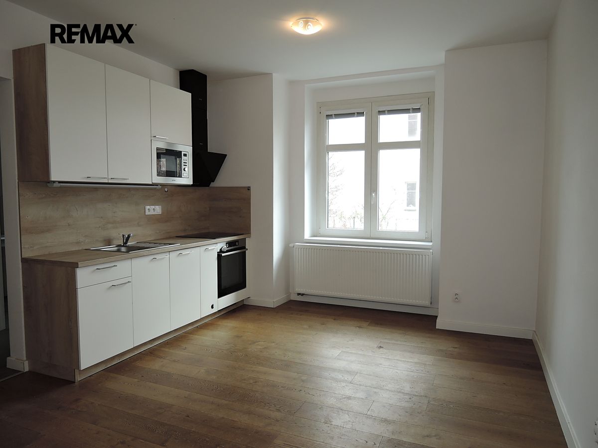 Pronájem bytu 2+kk 40 m²
