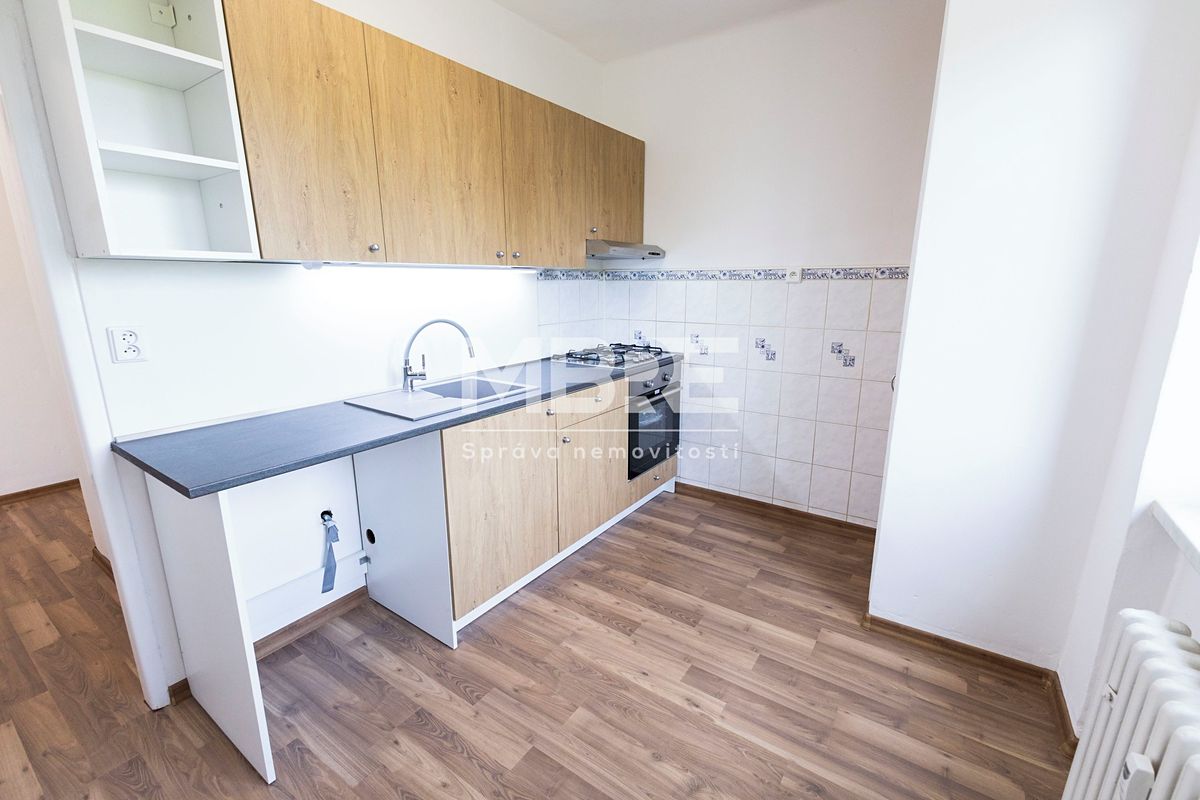 Pronájem bytu 2+1 52 m² (Jednopodlažní)