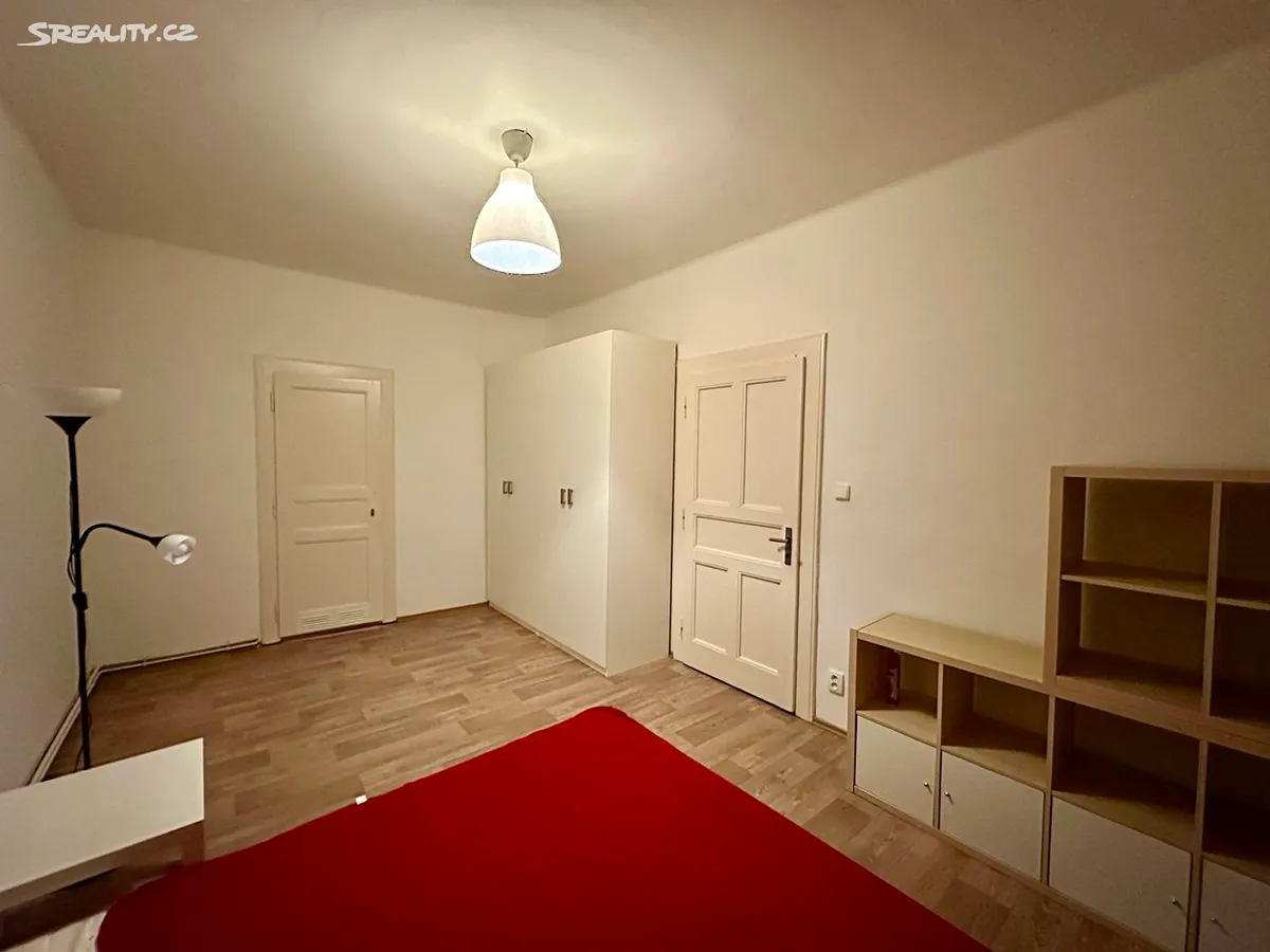 Pronájem bytu 2+kk 45 m² – pohled 3