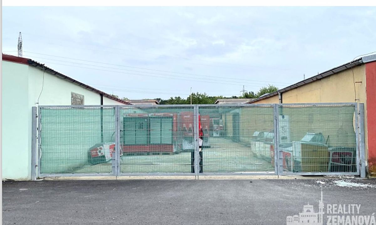 Pronájem pozemku 378 m²