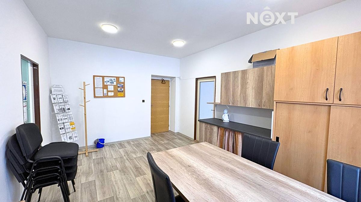Pronájem kanceláře 55 m² – fotografie 3