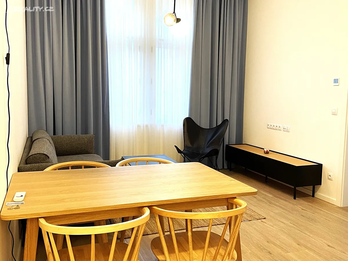 Pronájem bytu 2+kk 46 m², Praha