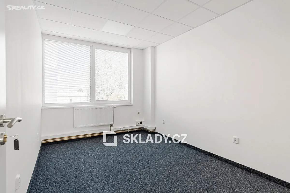 Pronájem kanceláře 30 m² – pohled 2