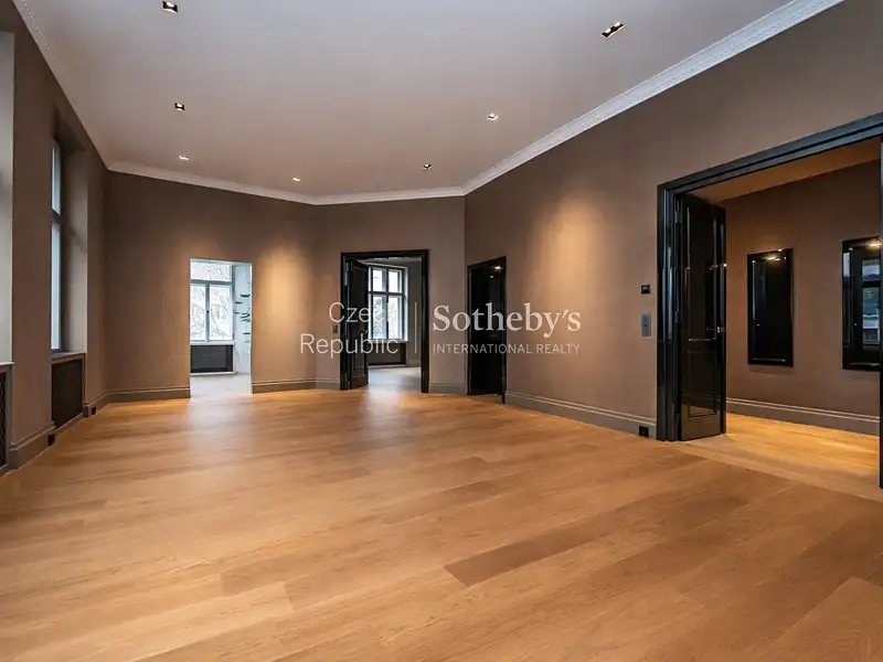 Prodej bytu 5+1 200 m², Praha – náhled fotky 3