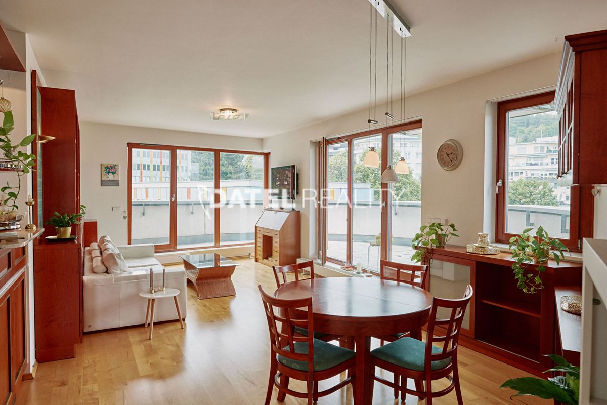 Pronájem bytu 3+kk 103 m²