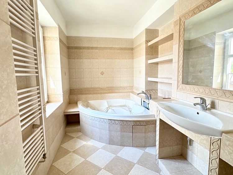Будинок на продаж, 804 м² (4 з 39)