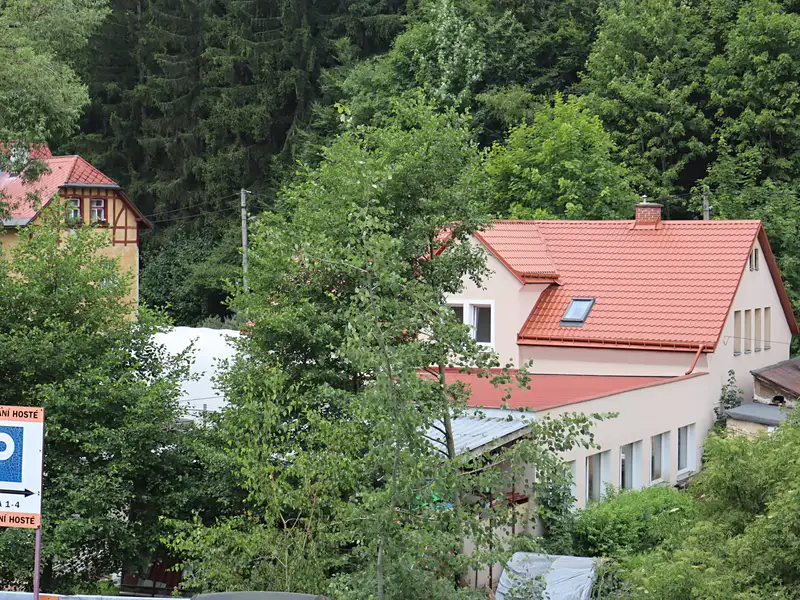 Prodej vícegeneračního domu 341 m², pozemek 833 m², Jablonec nad Nisou – náhled fotky 2