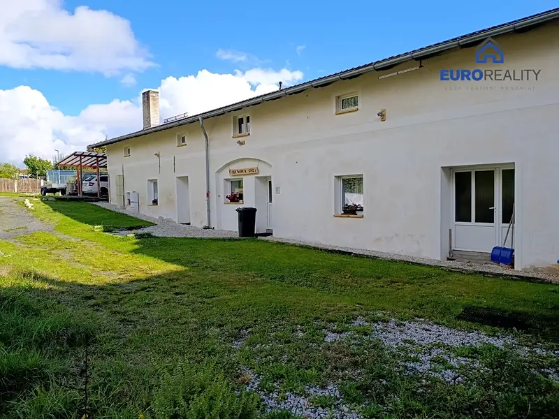 Prodej rodinného domu 360 m², pozemek 208 m², Teplá – náhled fotky 2