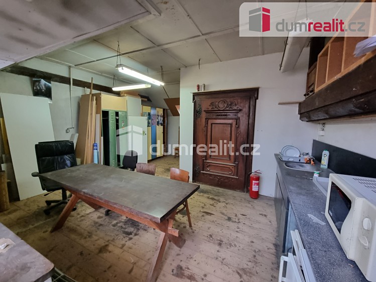 Pronájem komerčního prostoru, 238 m² (12 z 21)