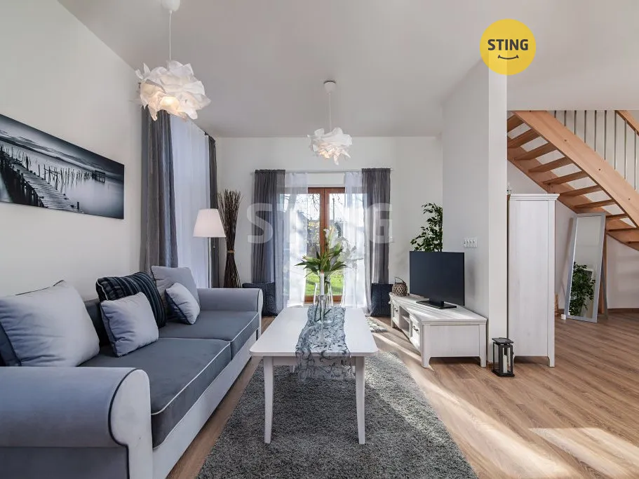 Pronájem rodinného domu 106 m², pozemek 855 m²