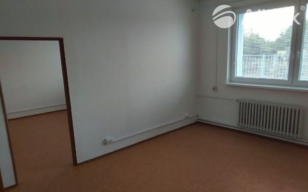 Pronájem kanceláře 20 m² – fotografie 2