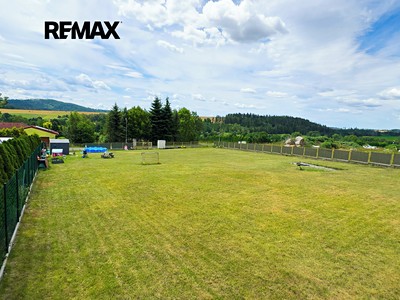 Prodej  stavebního pozemku 1 644 m²