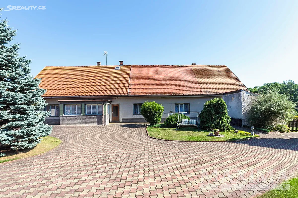 Prodej rodinného domu 340 m², pozemek 4800 m² – pohled 6