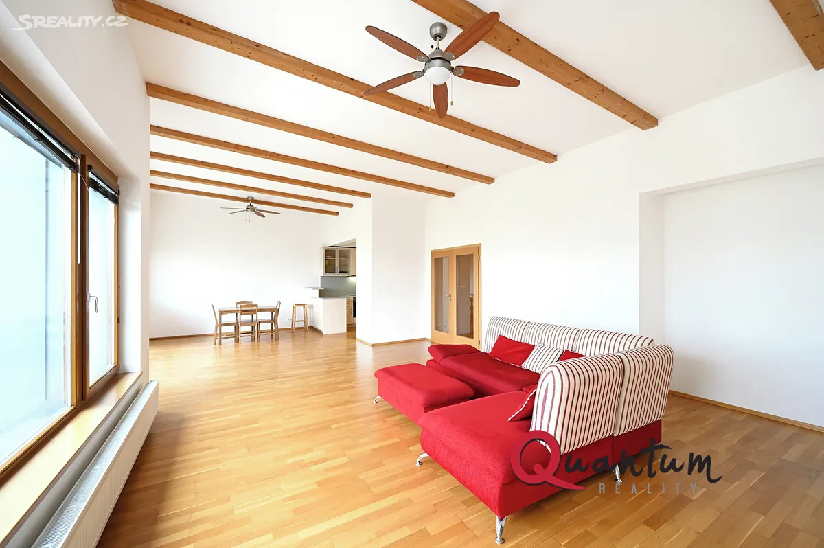 Pronájem bytu 3+kk 135 m² – pohled 2