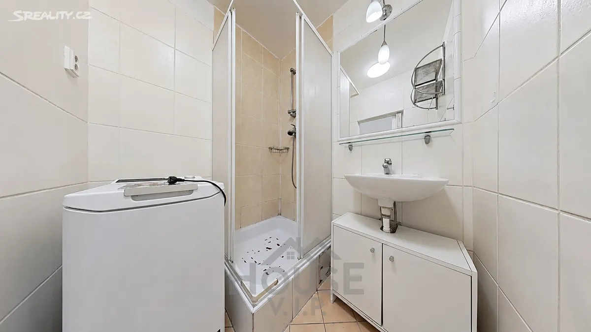 Pronájem bytu 2+1 53 m² - More