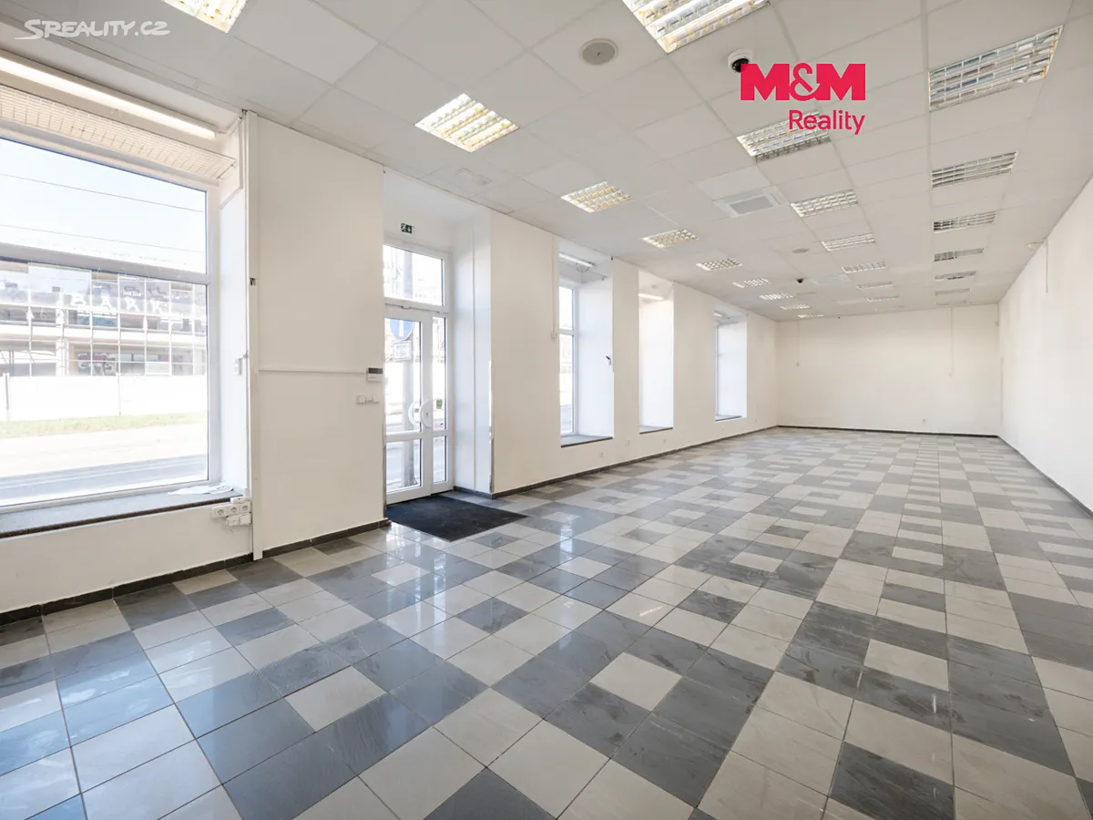 Prodej obchodního prostoru 144 m², Praha