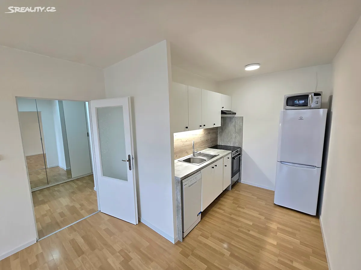 Pronájem bytu 2+kk 44 m², Praha