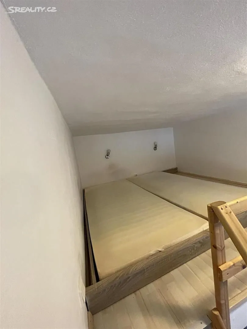Pronájem bytu 1+kk 22 m² – pohled 5