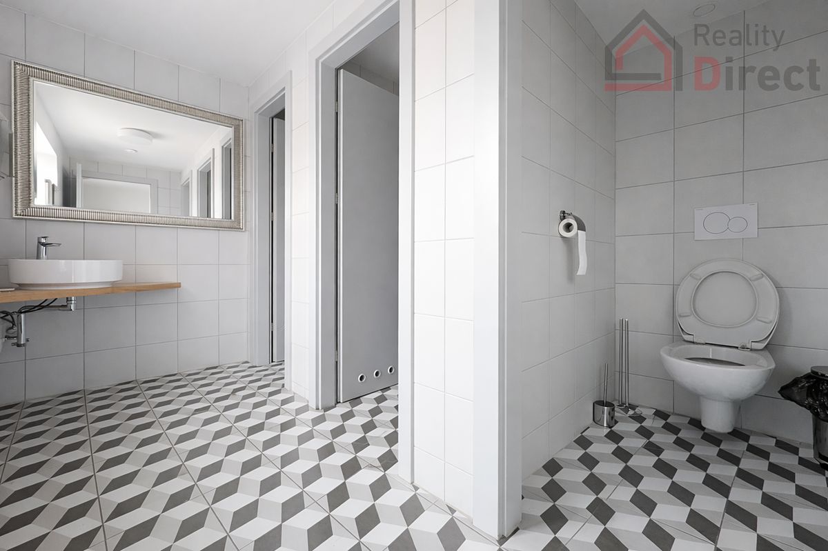Pronájem kanceláře 86 m² – fotografie 4