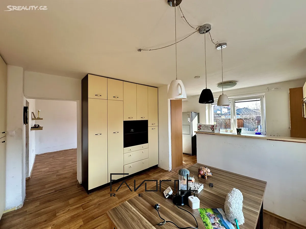 Prodej rodinného domu 178 m², pozemek 529 m² – pohled 6