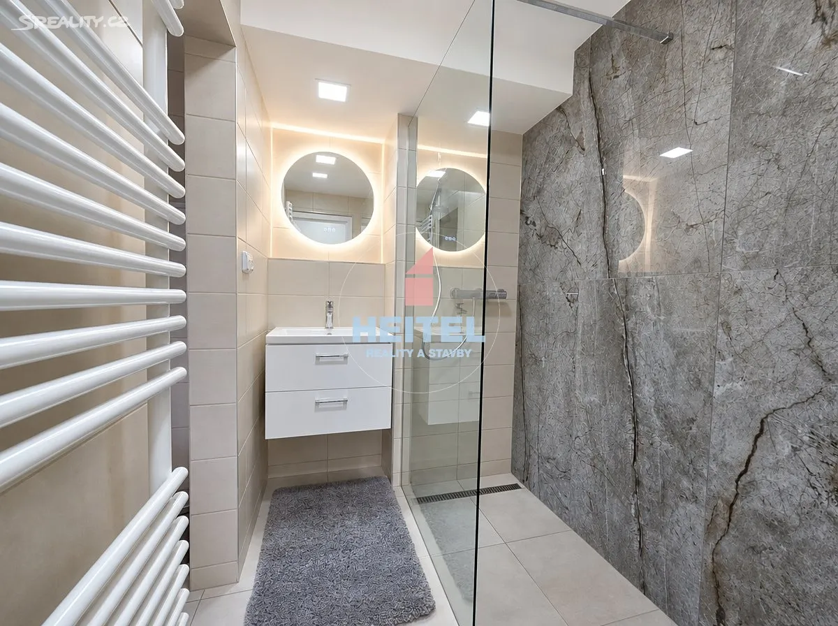 Prodej bytu 2+kk 52 m² – pohled 3
