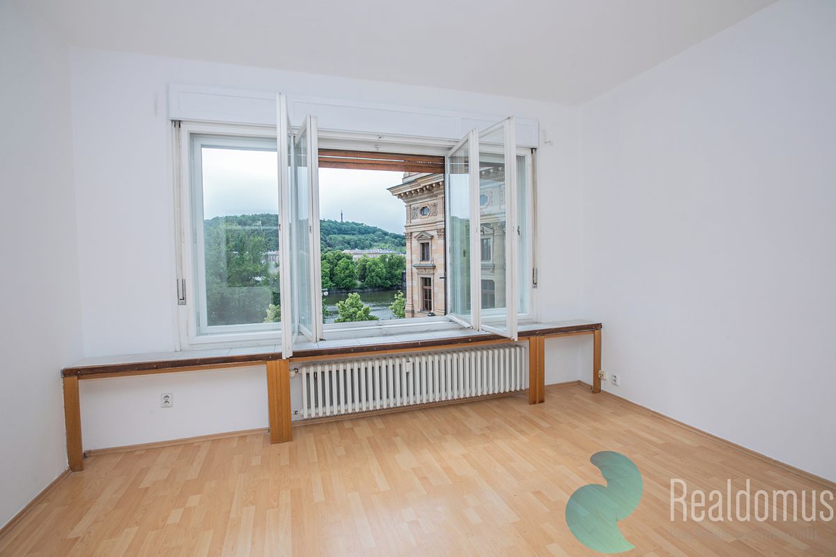 Pronájem bytu 4+1 110 m²