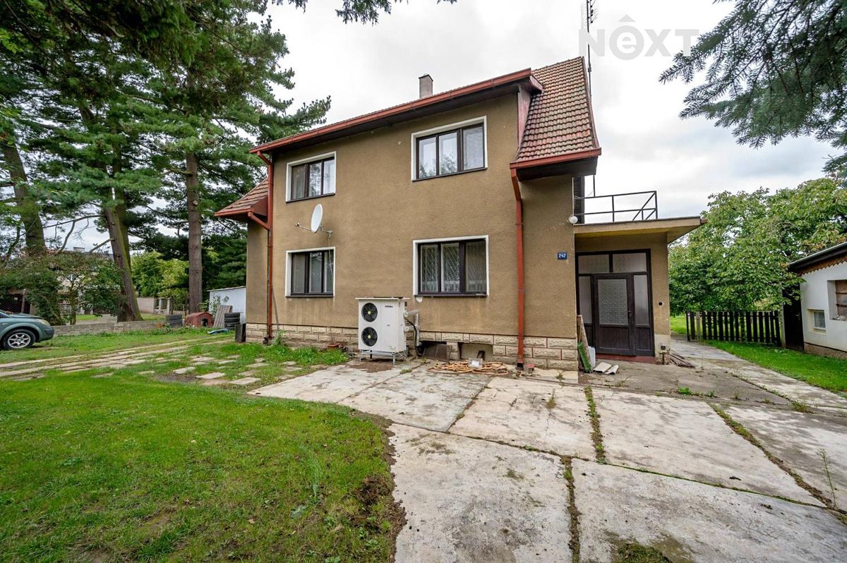 Prodej rodinného domu 230 m², pozemek 2424 m² – fotografie 2