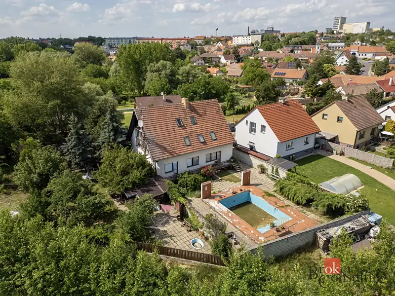 Prodej rodinného domu 402 m², pozemek 932 m², Hodonice – náhled fotky 3