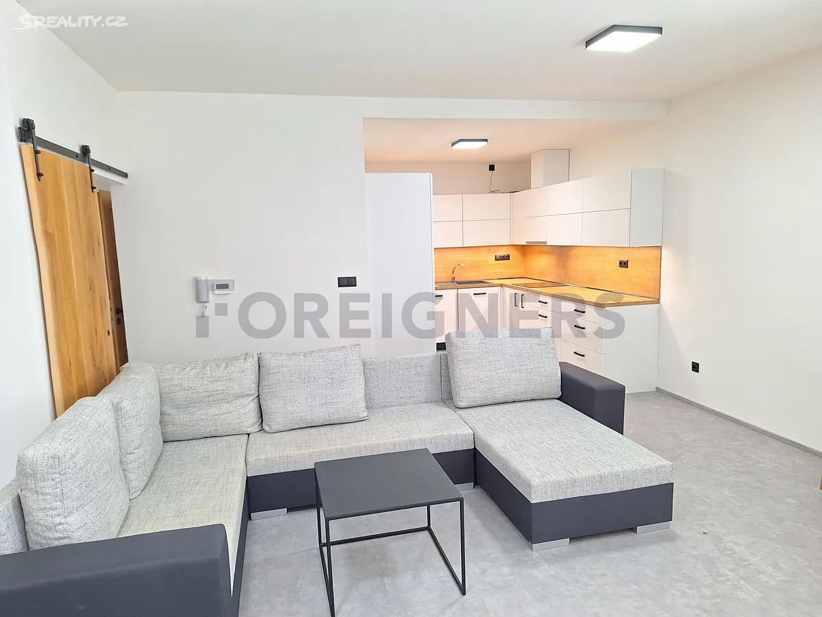 Pronájem bytu 3+kk 88 m² - Widok 2