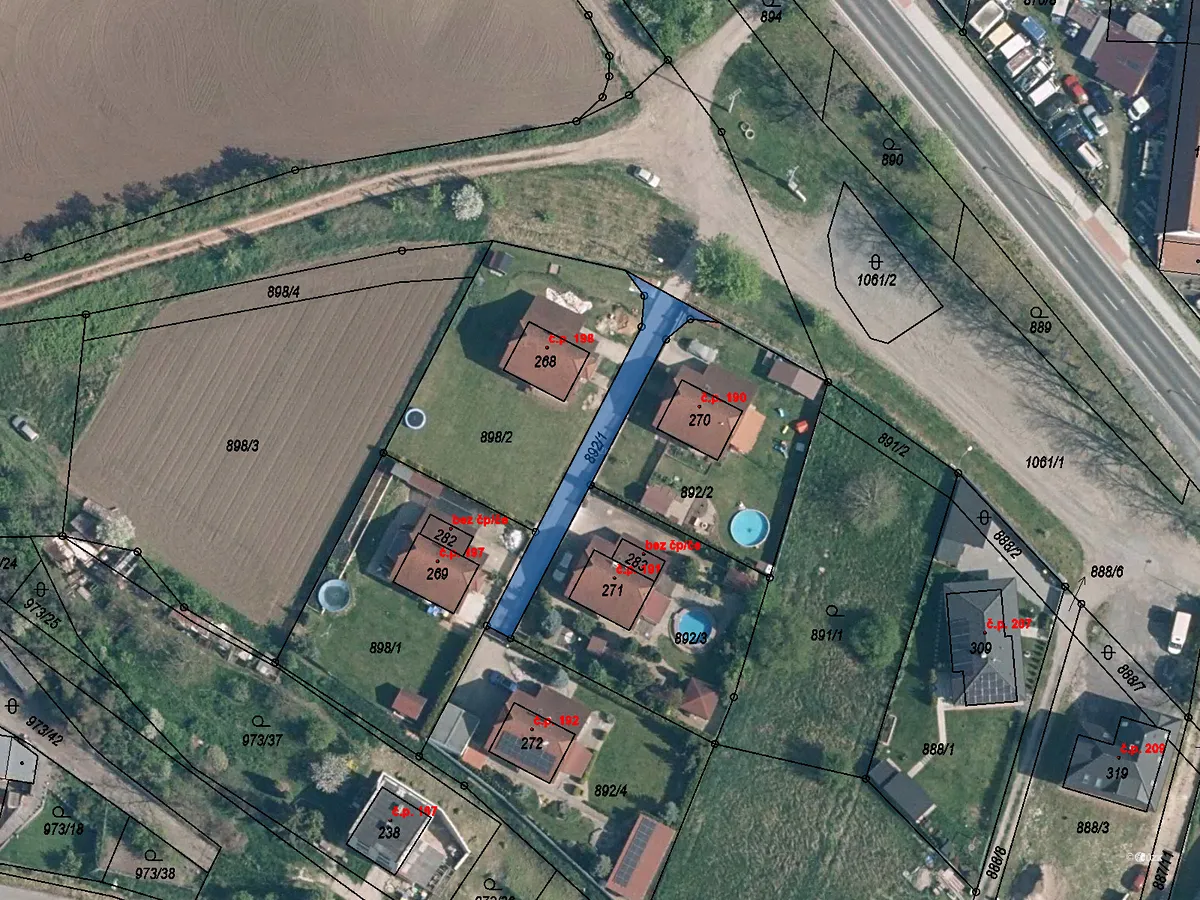 Prodej pozemku 242 m²