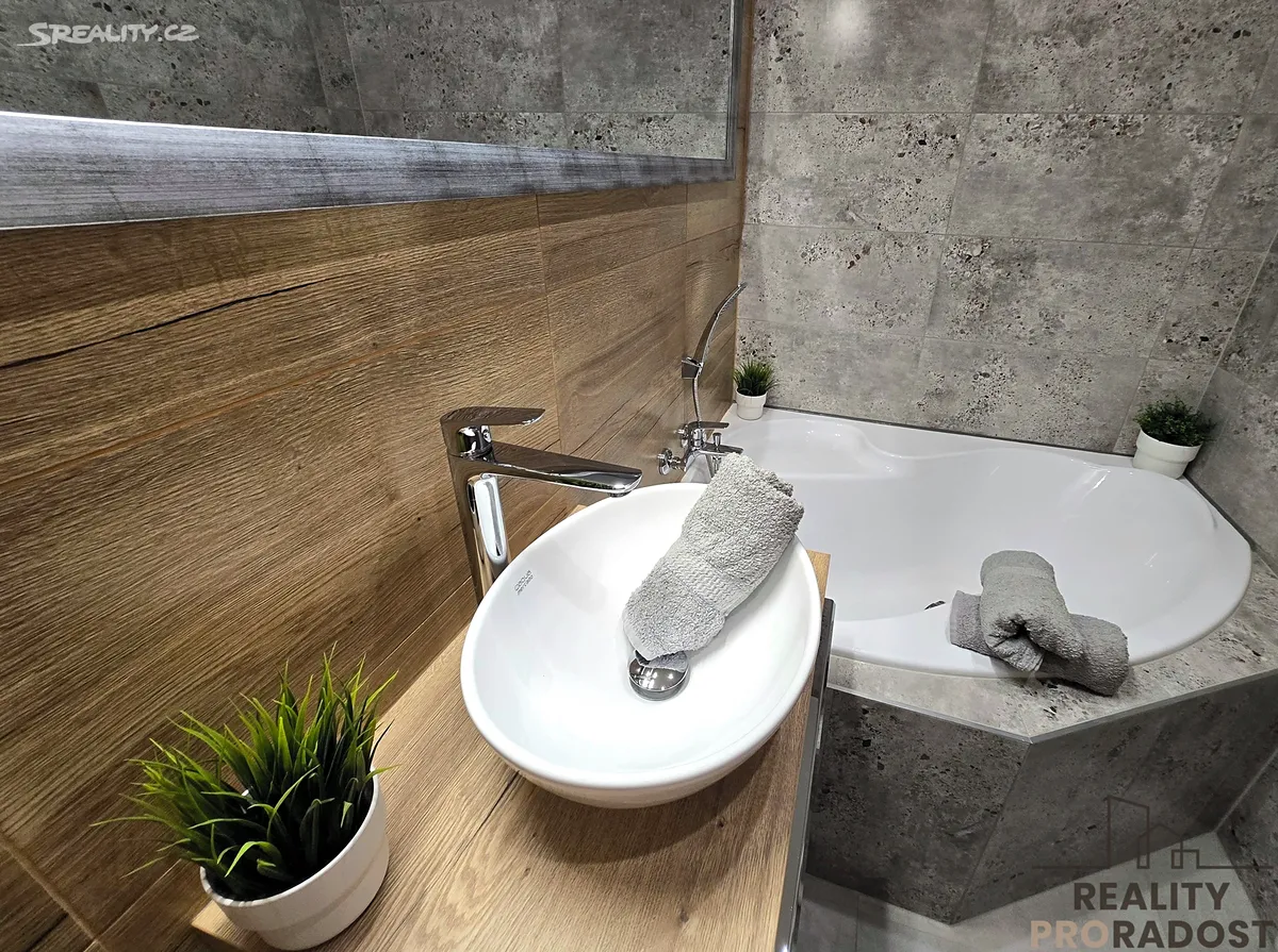 Prodej bytu 2+1 54 m², Třinec