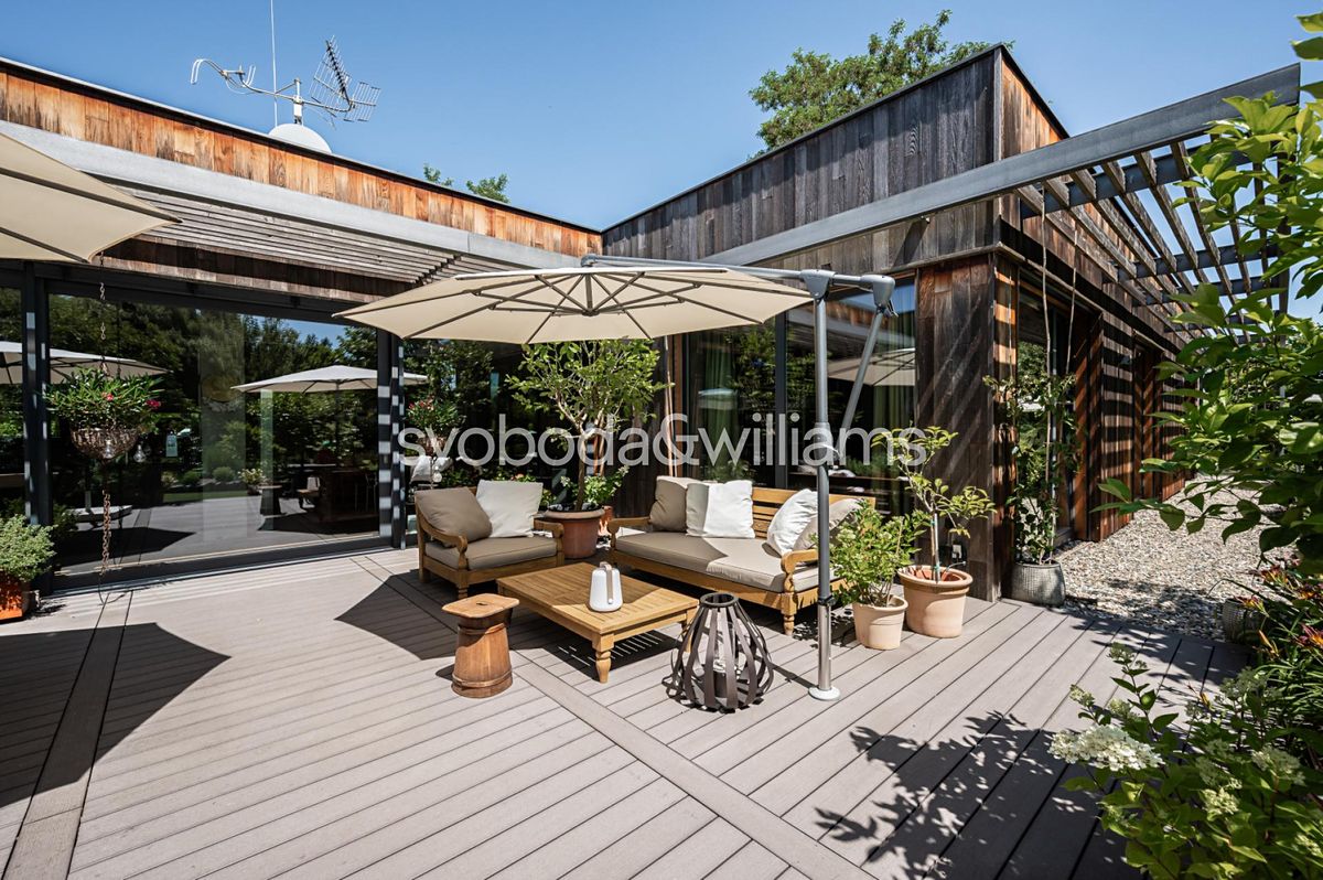 Prodej rodinného domu 267 m², pozemek 2998 m² – fotografie 3