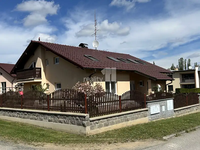 Pronájem rodinného domu 279 m², pozemek 970 m², Humpolec – náhled fotky 3