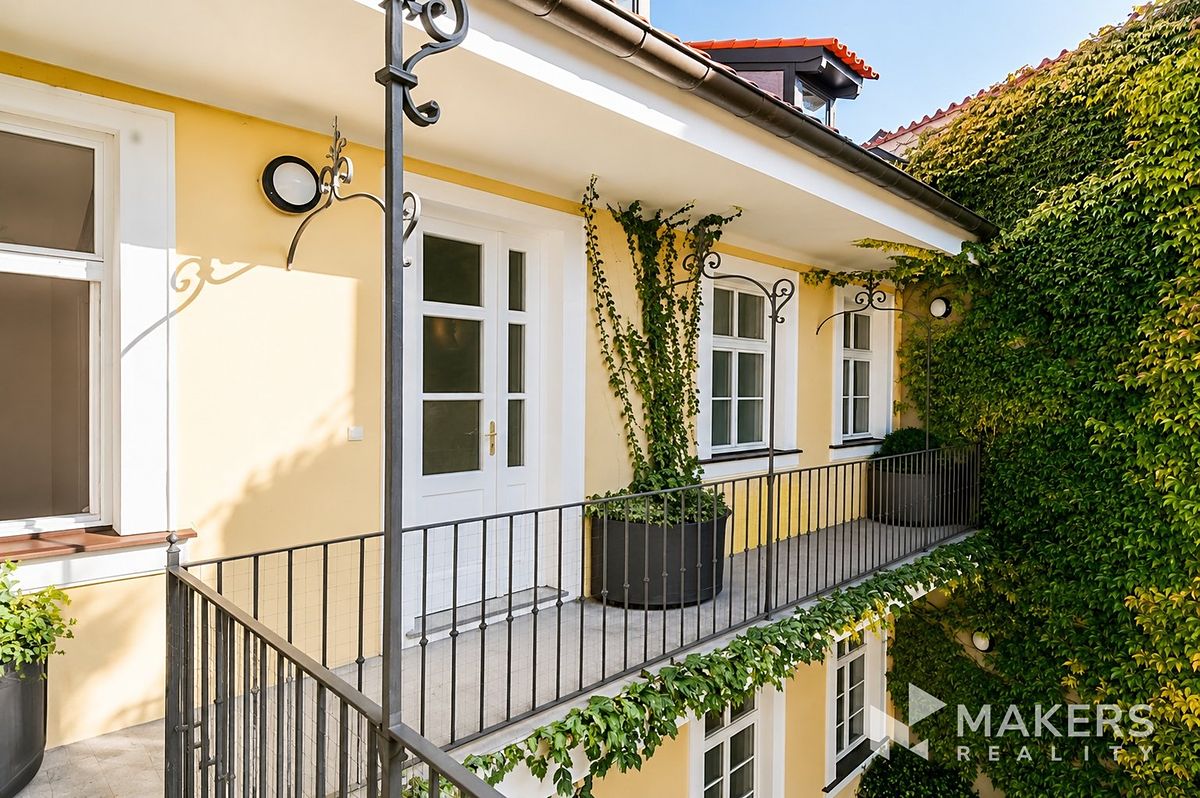 Pronájem bytu 4+kk 170 m² – fotografie 2