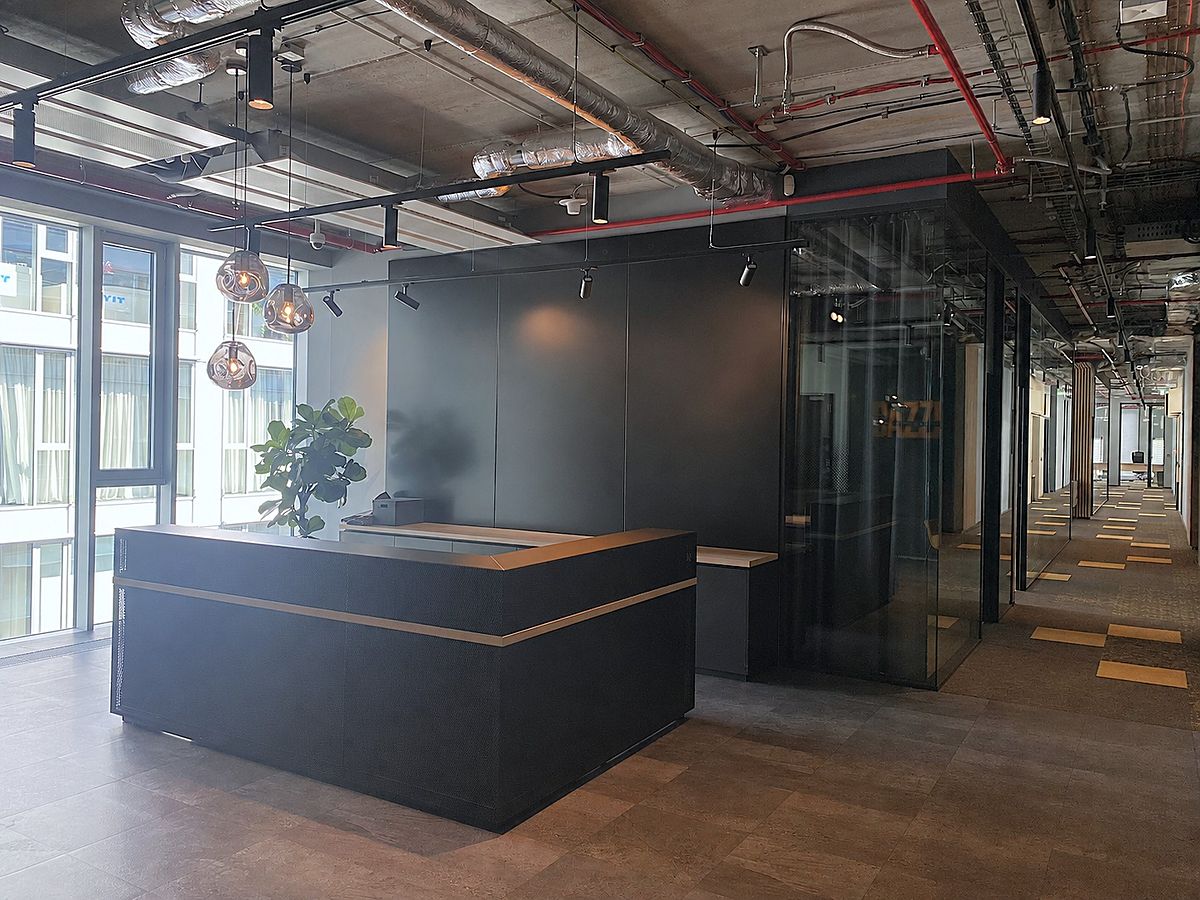 Pronájem kanceláře 855 m² – fotografie 3