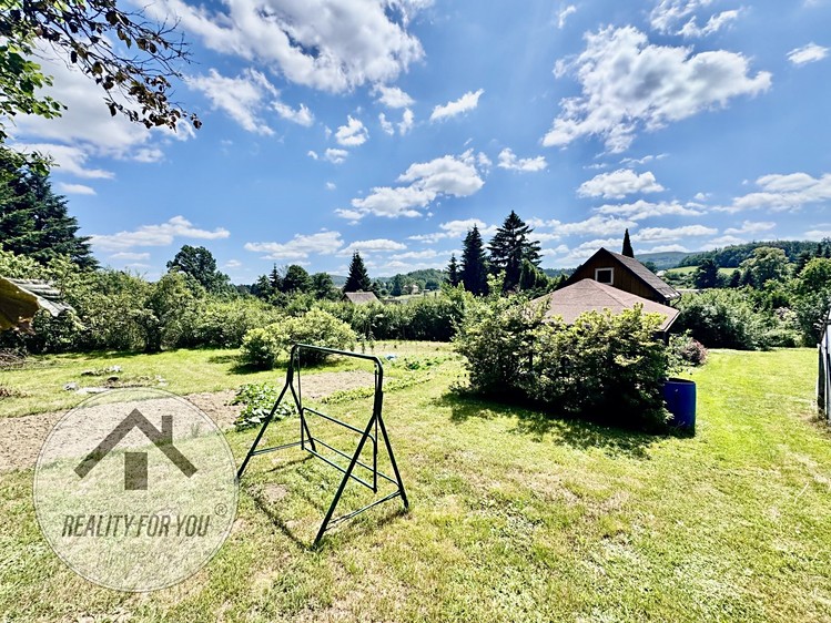 Prodej pozemku, 1 072 m² (2 z 17)
