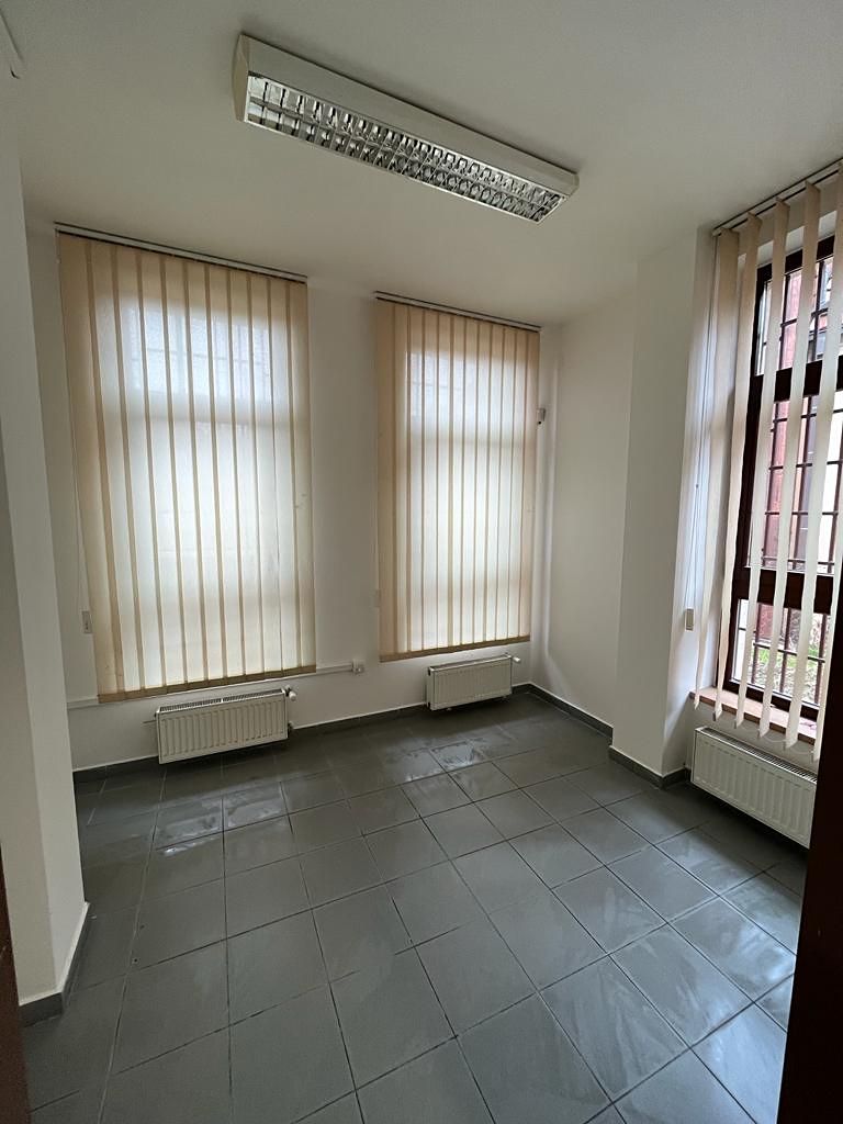 Pronájem obchodního prostoru 54 m² – fotografie 3