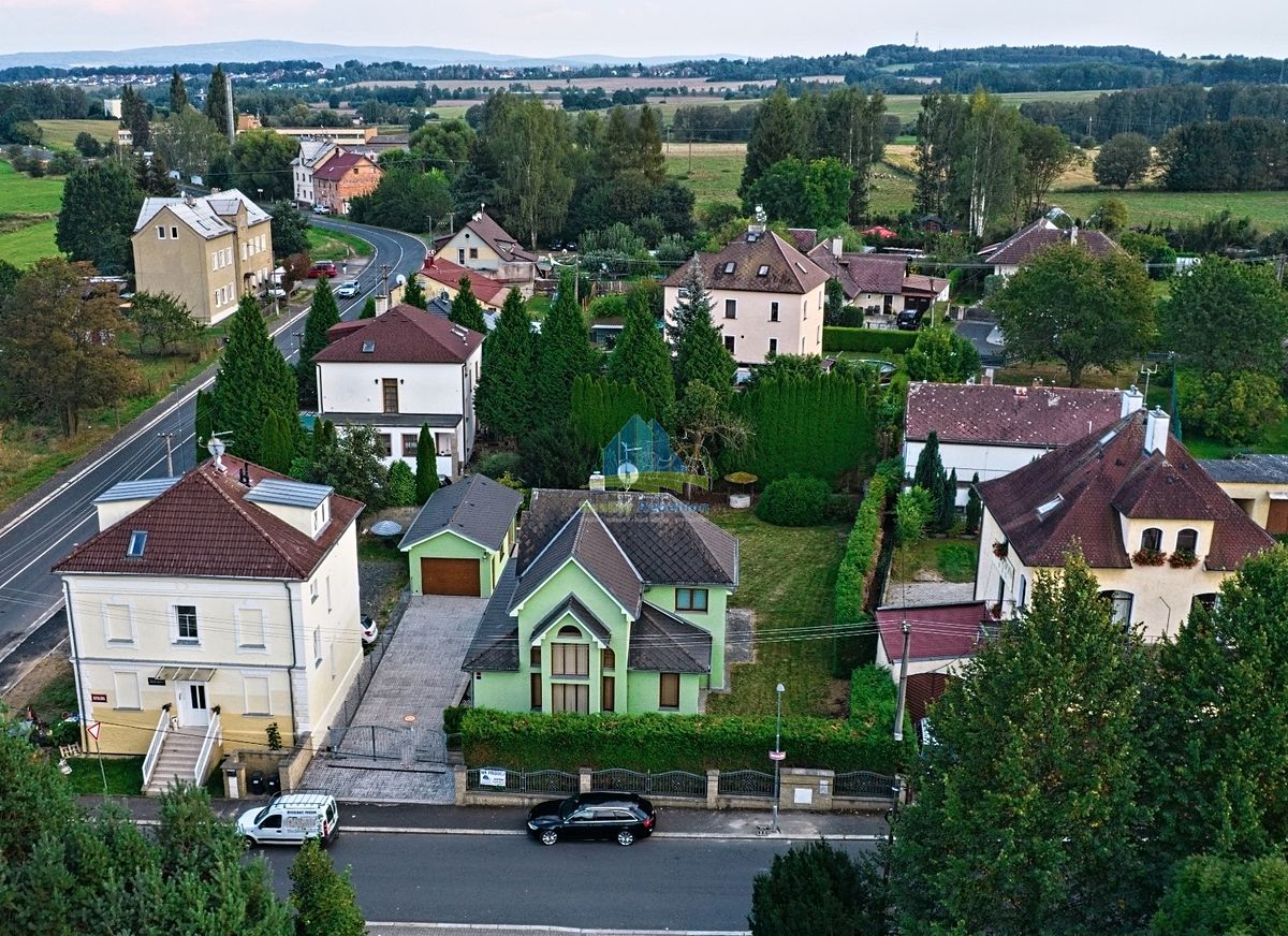 Prodej rodinného domu 135 m², pozemek 766 m² – fotografie 3