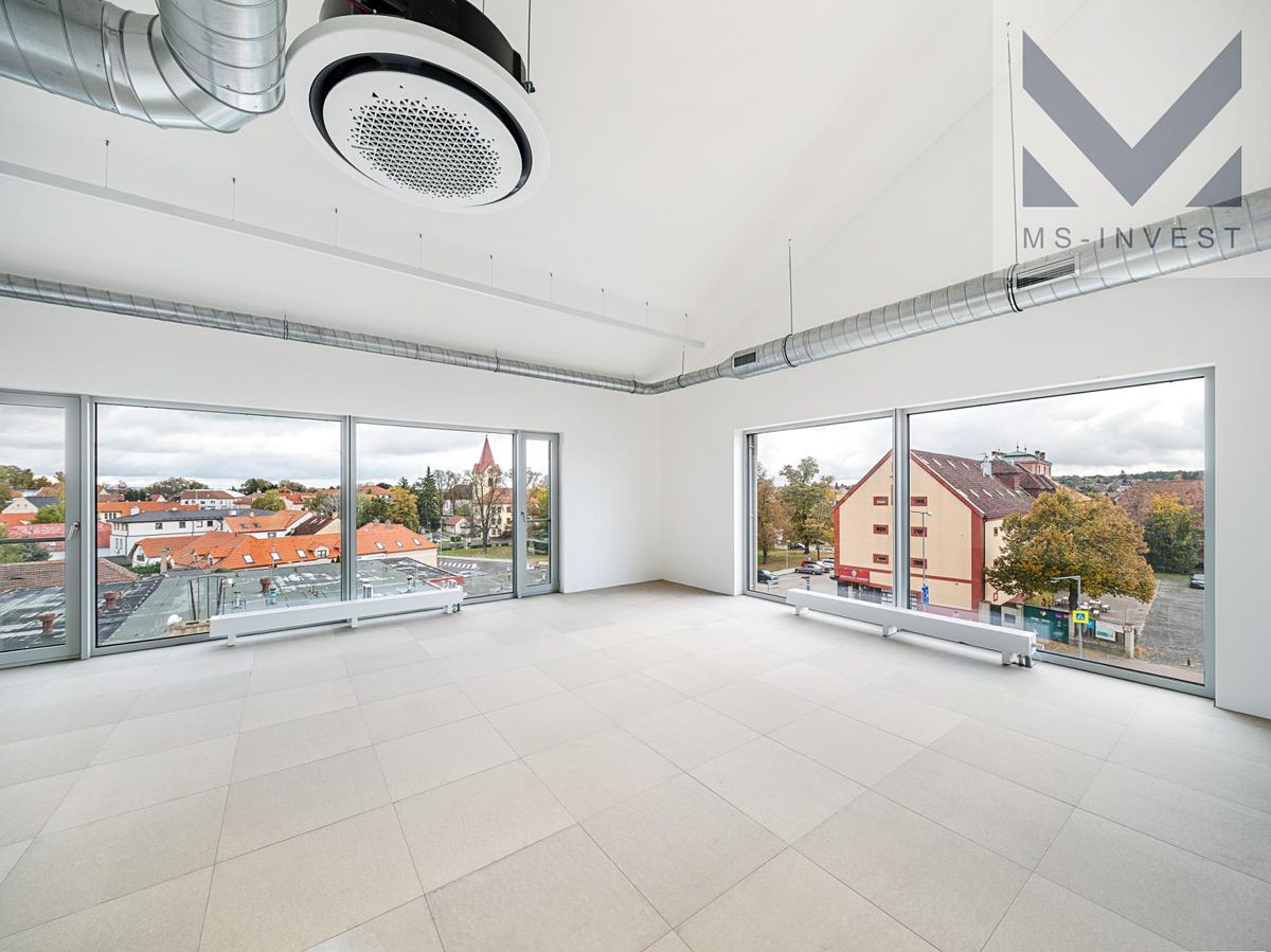 Prodej kanceláře 45 m² – fotografie 5