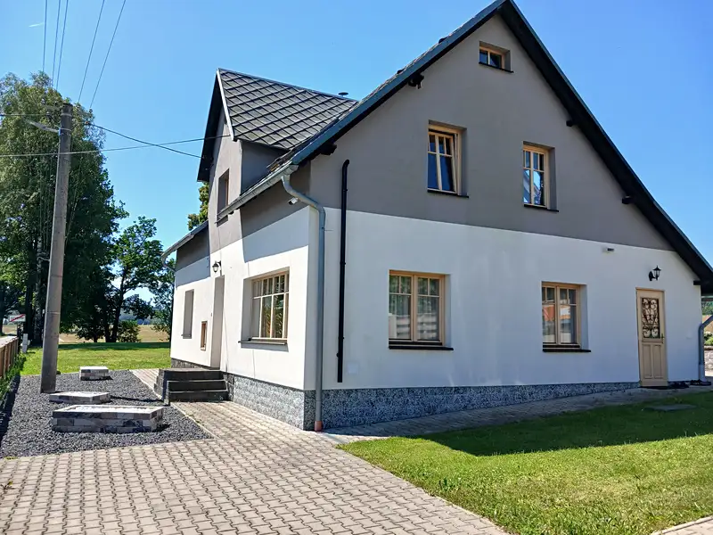Prodej rodinného domu 200 m², pozemek 2600 m², Lobendava – náhled fotky 1