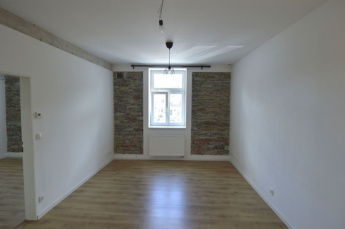 Pronájem bytu 2+kk 57 m² – fotografie 4