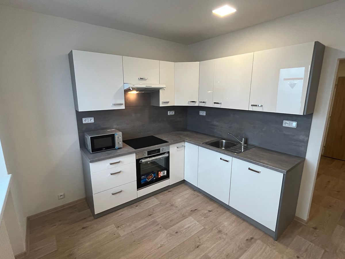 Pronájem bytu 2+1 54 m²