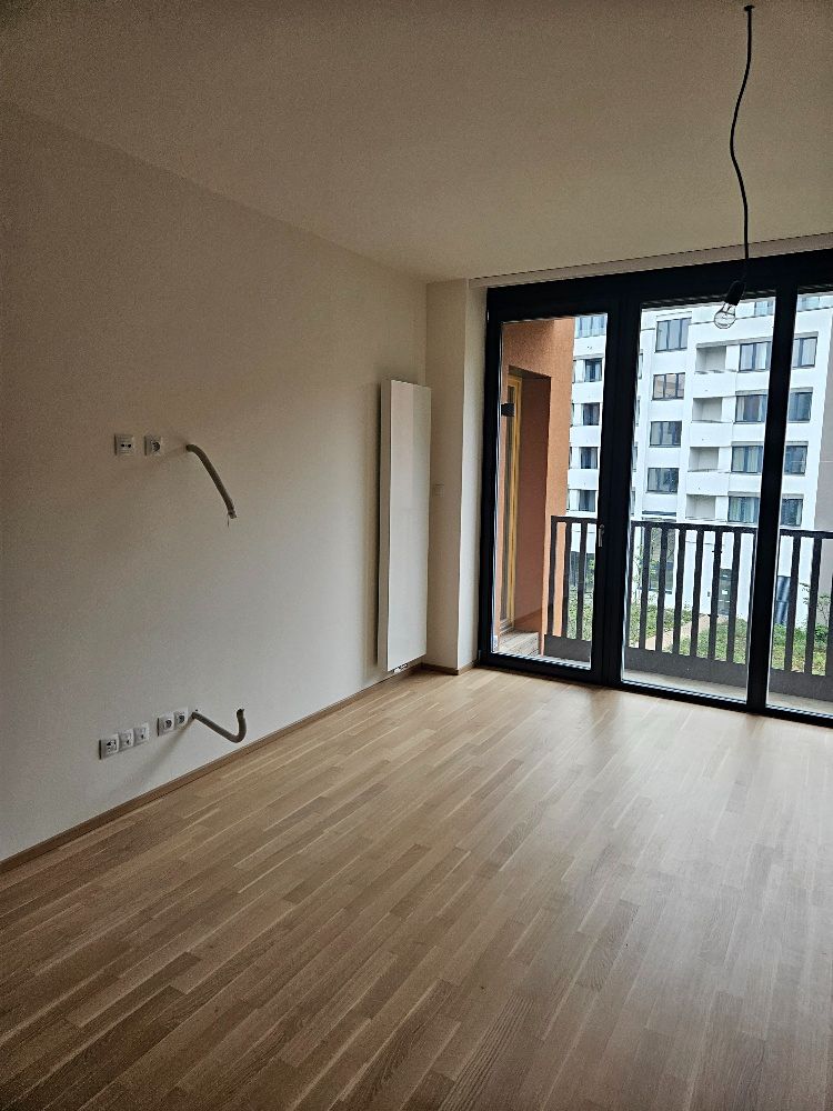 Pronájem bytu 2+kk 55 m² – fotografie 3