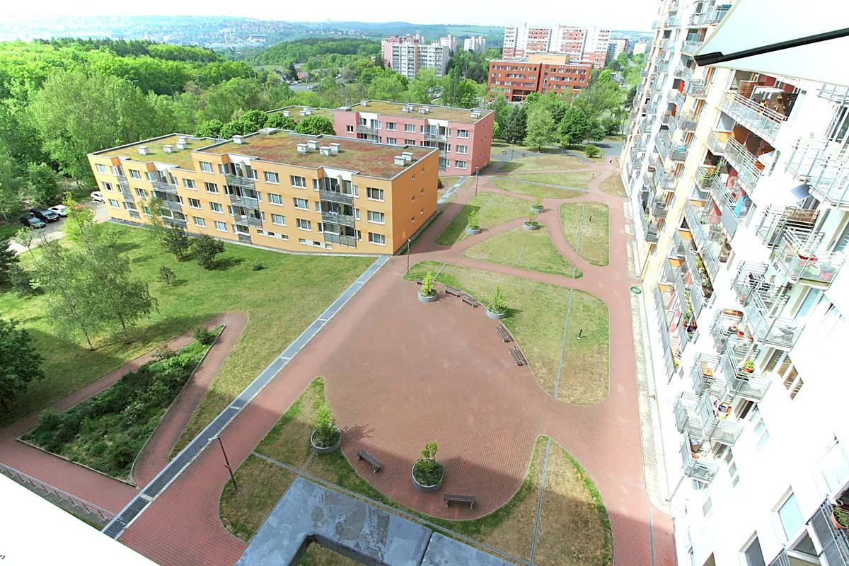 Pronájem bytu 2+kk 46 m² – pohled 4